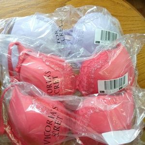 Lot of 11  Victoria Secret Bras